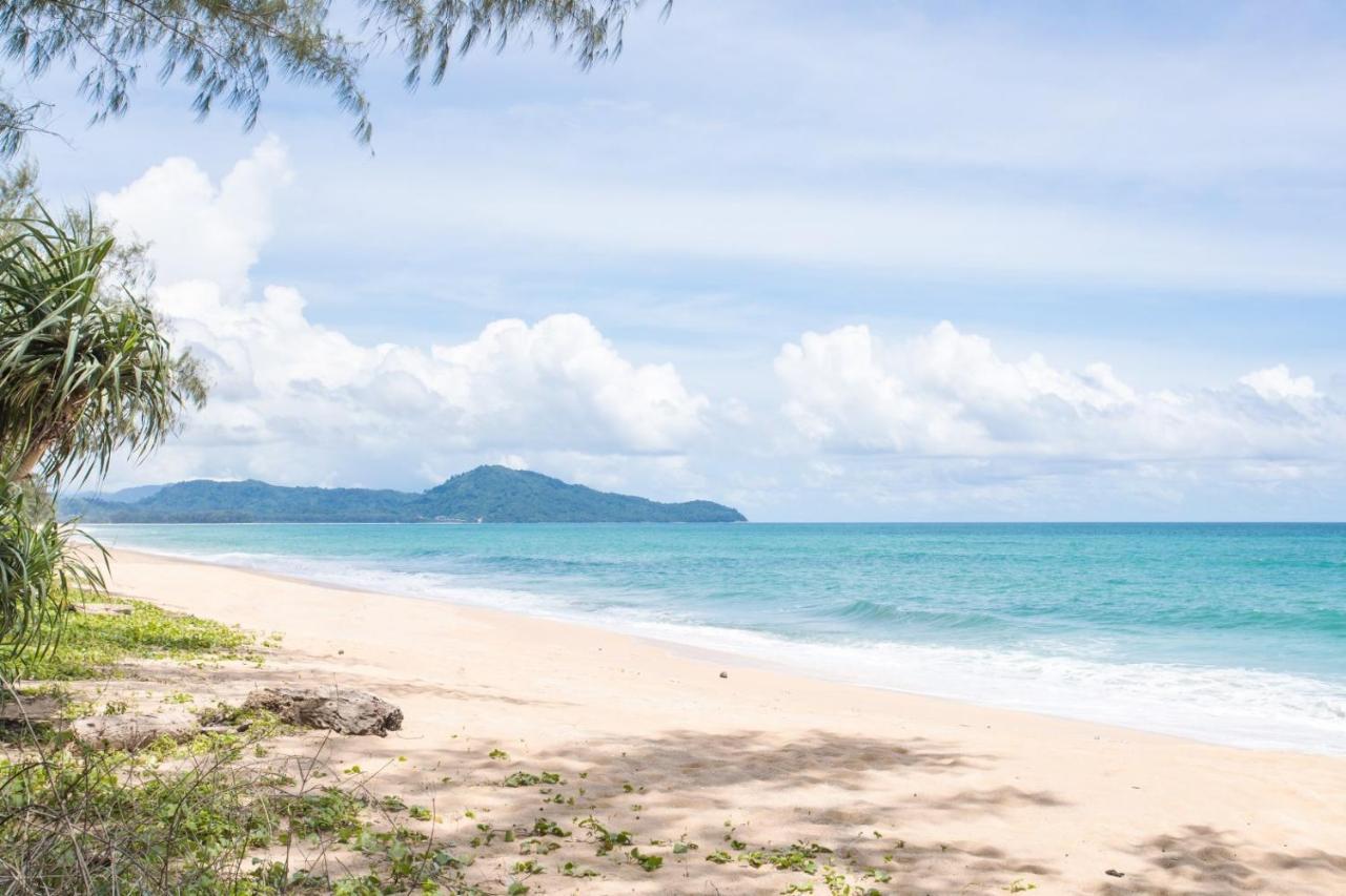 Luxury Oceanfront_Pool Access Apartment Mai Khao Exterior foto